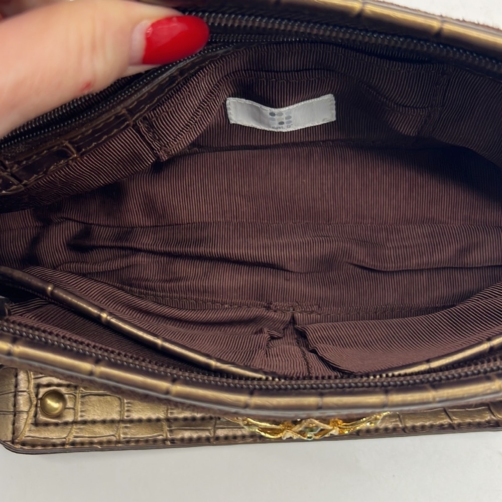Pretty Brown faux Suede Handbag with Gold Brouch in the Center. - Picture 8 of 11